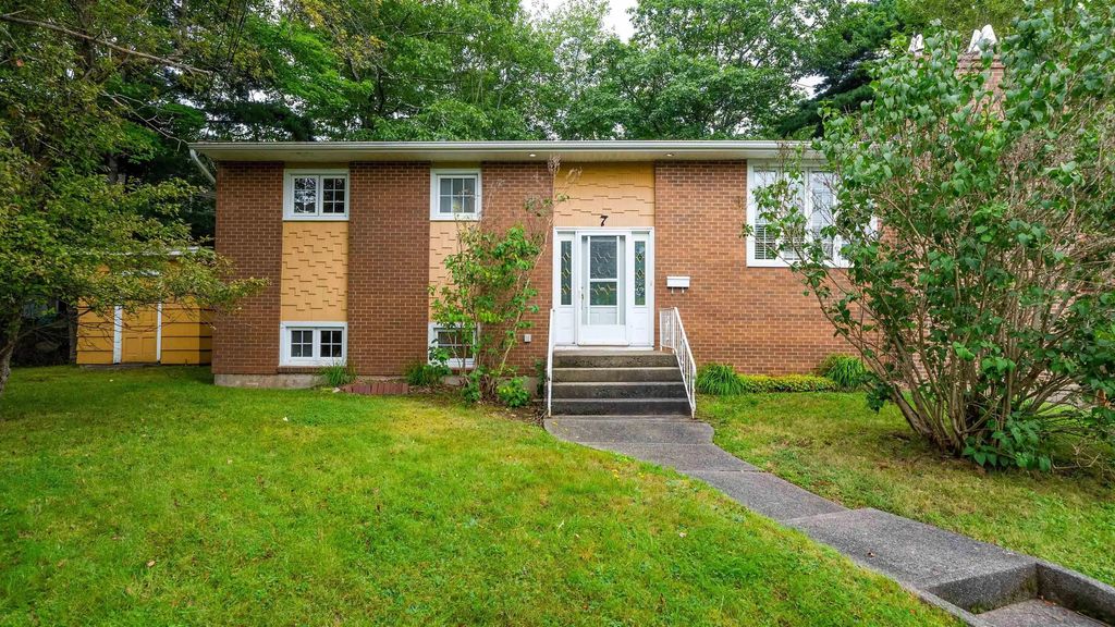 7 Willowdale Terrace, Halifax