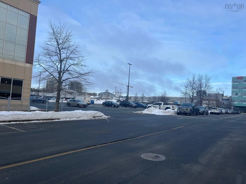 235 7071 Bayers Road, Halifax