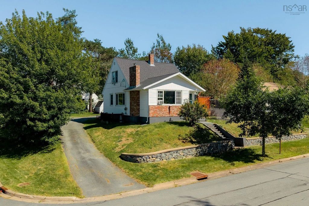 23 Valleyfield Road, Woodlawn