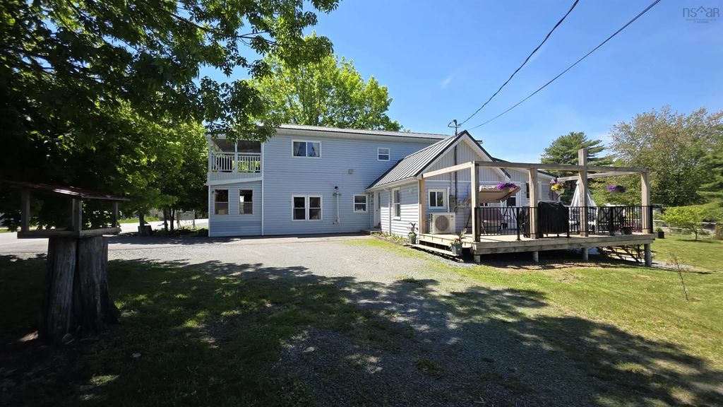 6148 Highway 208, North Brookfield