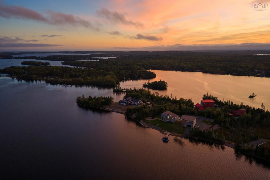 420 Greyowl Drive, Middle Porters Lake