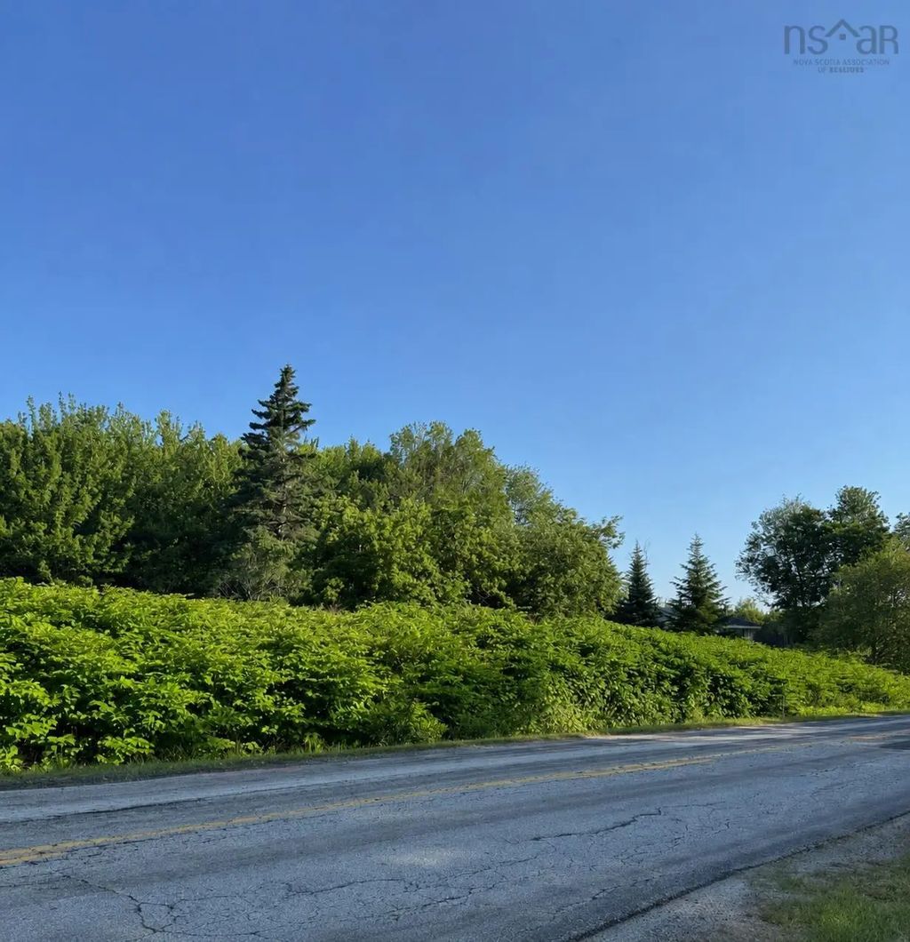Lot Mood Road, Deerfield