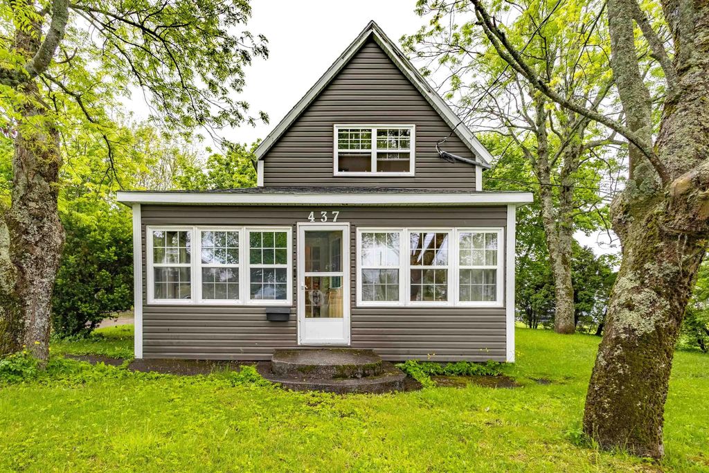 437 Cabot Street, Ashby