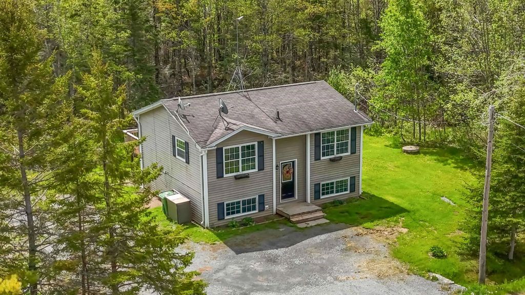 6324 Highway 236, Five Mile River