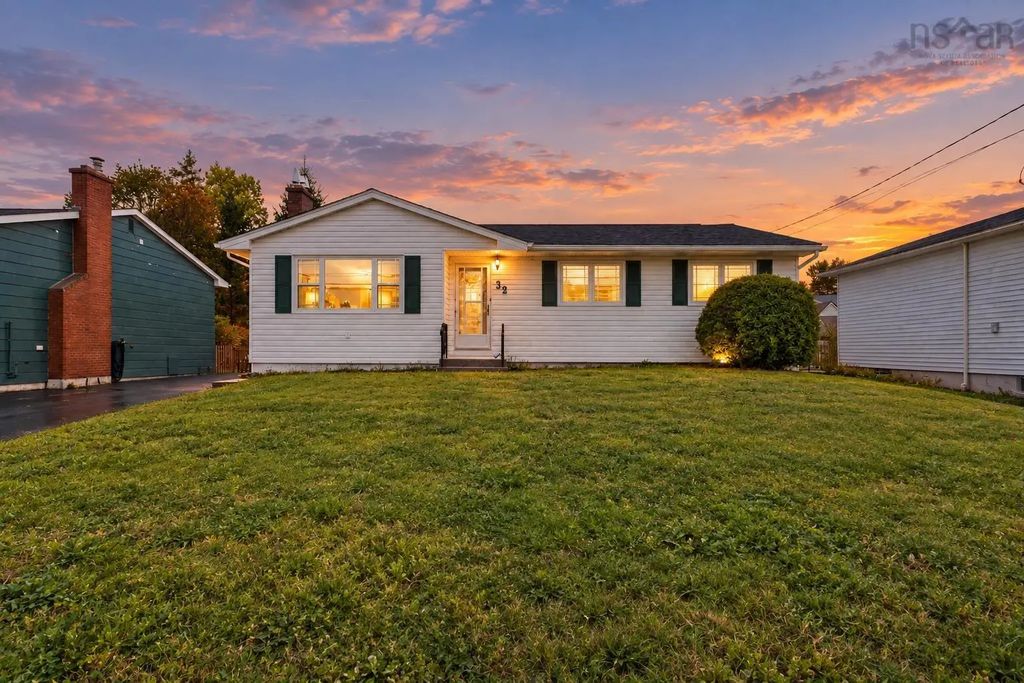 32 Mount Edward Road, Dartmouth