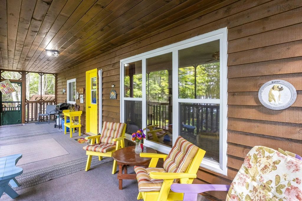 43 Balsam Road, Parkdale