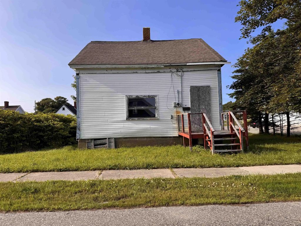 12 Butler Street, Yarmouth