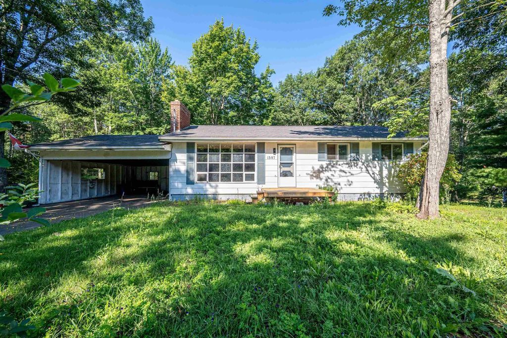 1587 Annette Street, Coldbrook