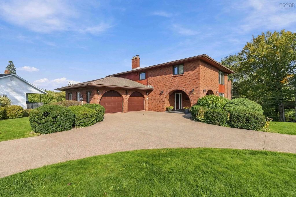 20 Bayswater Road, Dartmouth