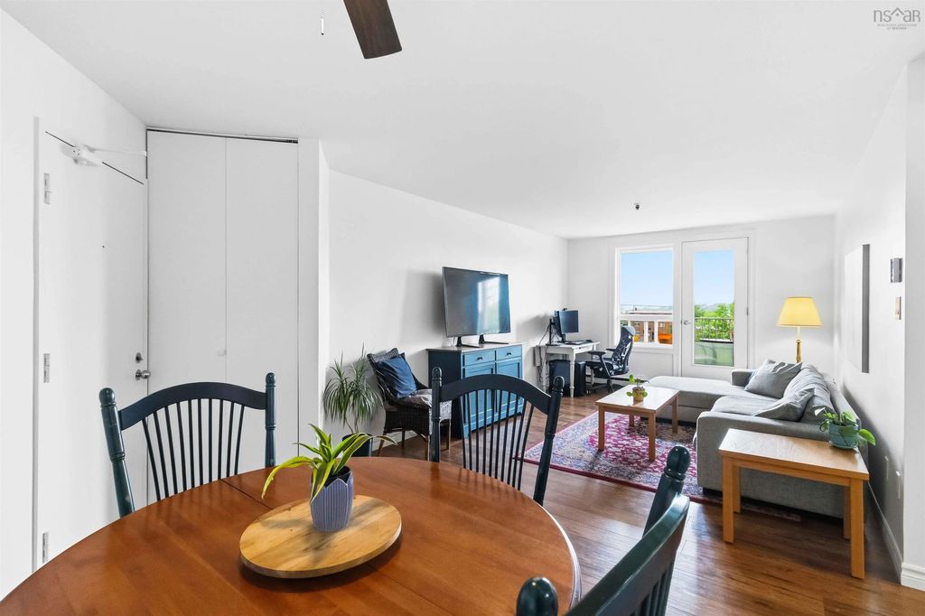 230 281 Windmill Road, Dartmouth