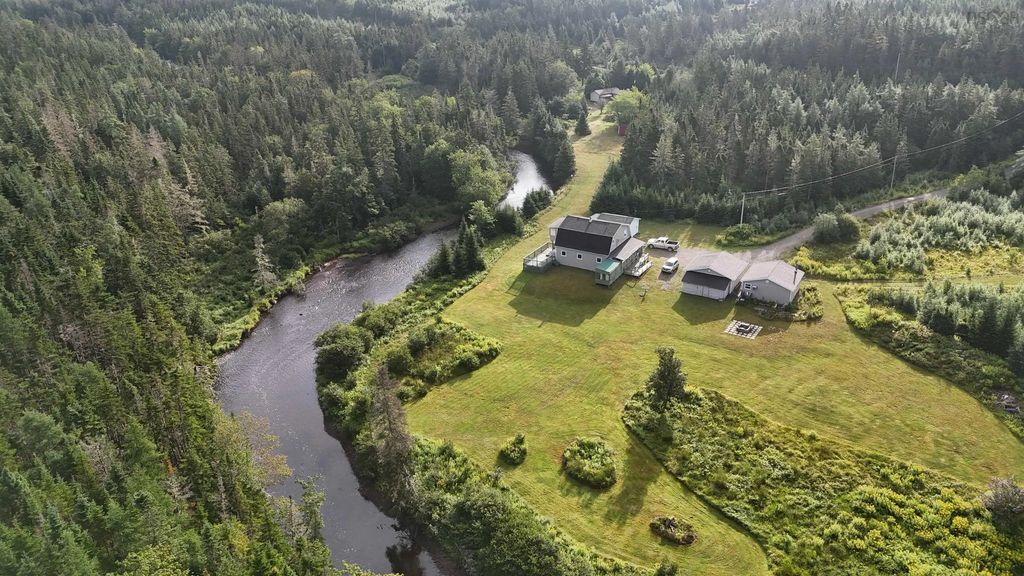 1235 Loch Lomond Road, Grand River Falls