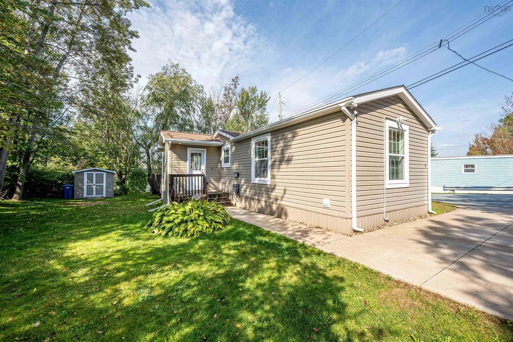 2 Alan Street, Middle Sackville