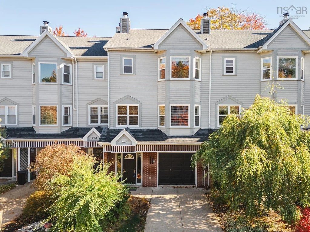 221 Spinnaker Drive, Halifax Peninsula