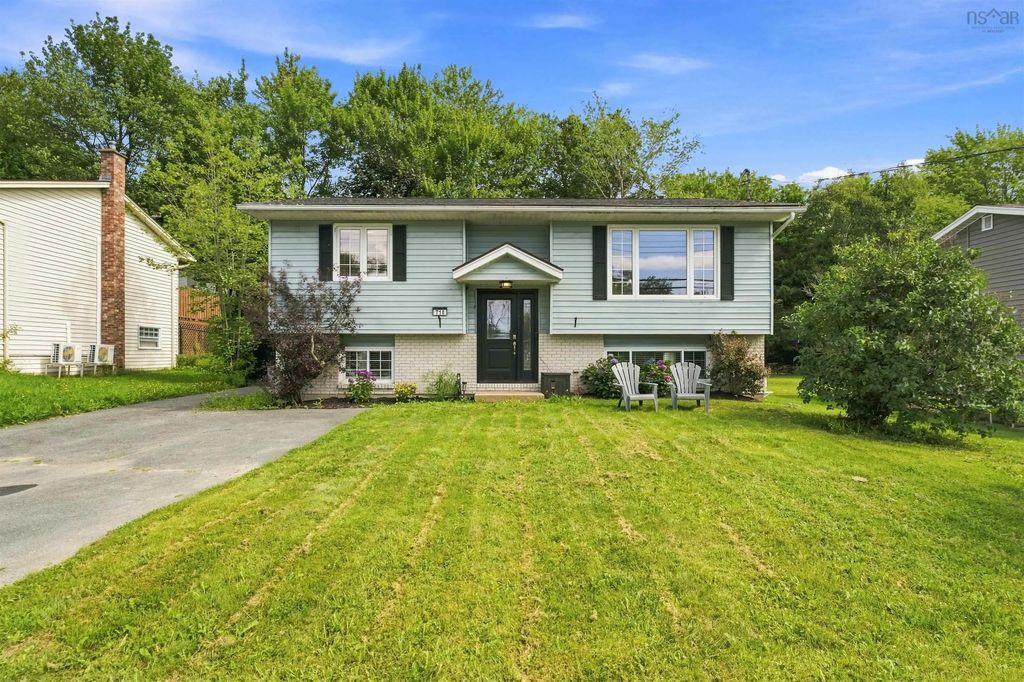 718 Caldwell Road, Colby Village
