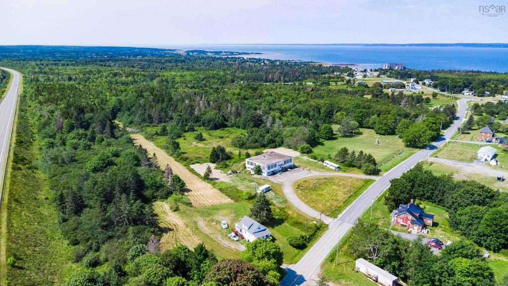 86 Du Petit Paradis Road, St. Bernard