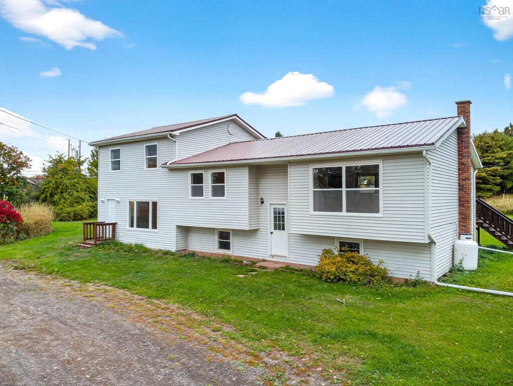 2447 Highway 376, Lyons Brook