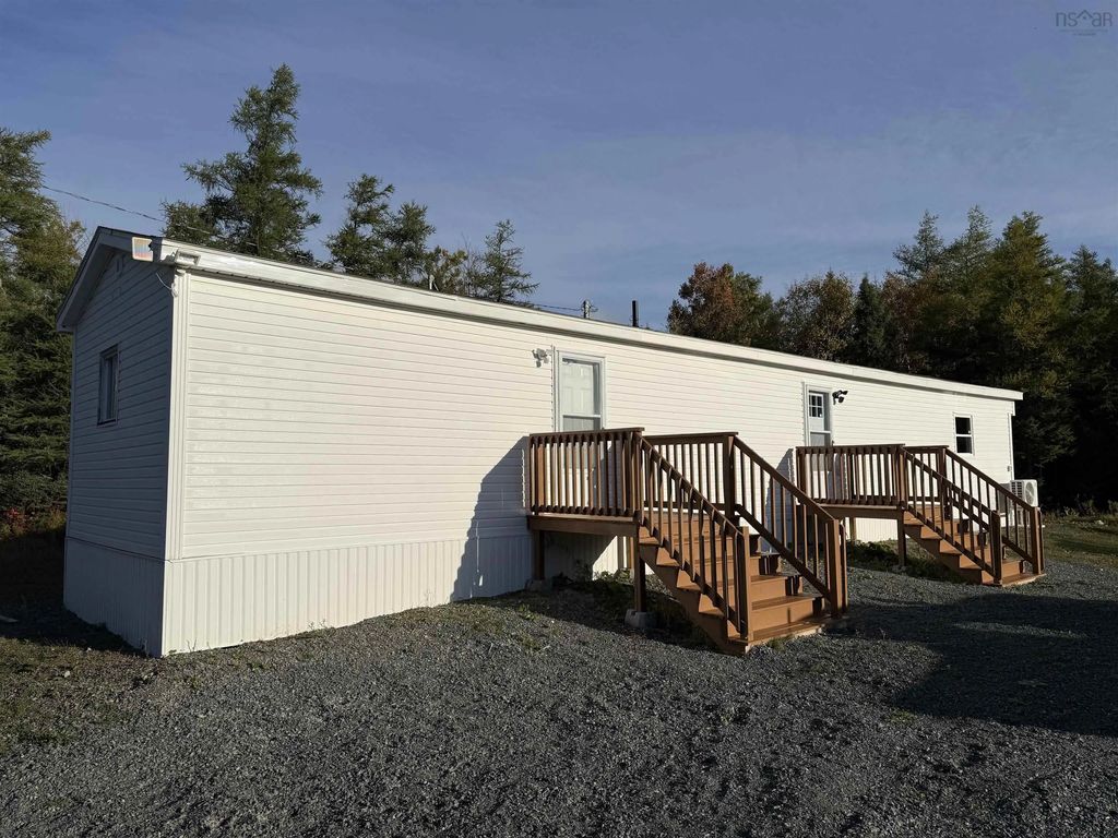 1600 Lingan Road, River Ryan