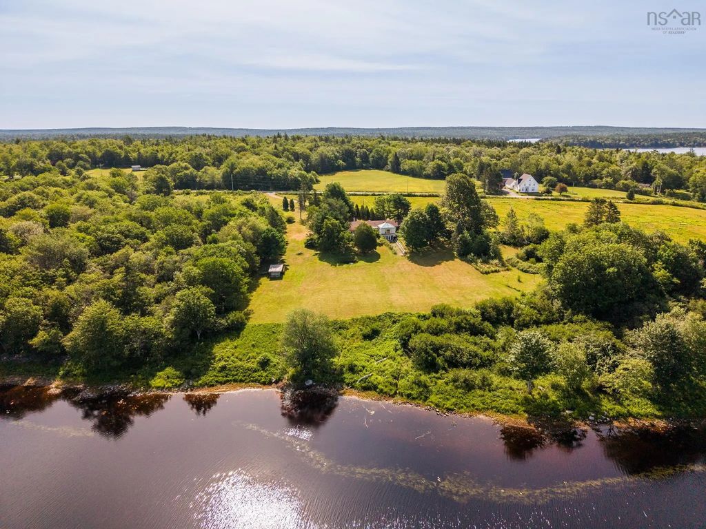2357 Highway 203 East Kemptville, East Kemptville