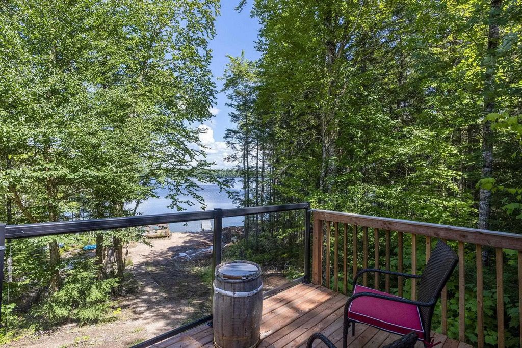375 Eagle Rock Drive, Franey Corner