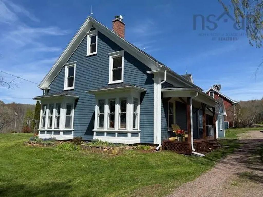 2939 221 Highway, Weston