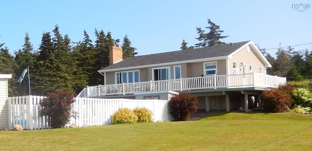 16 Seaview Lane, Main-À-Dieu