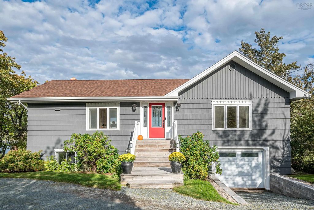 1724 Crowell Road, East Lawrencetown