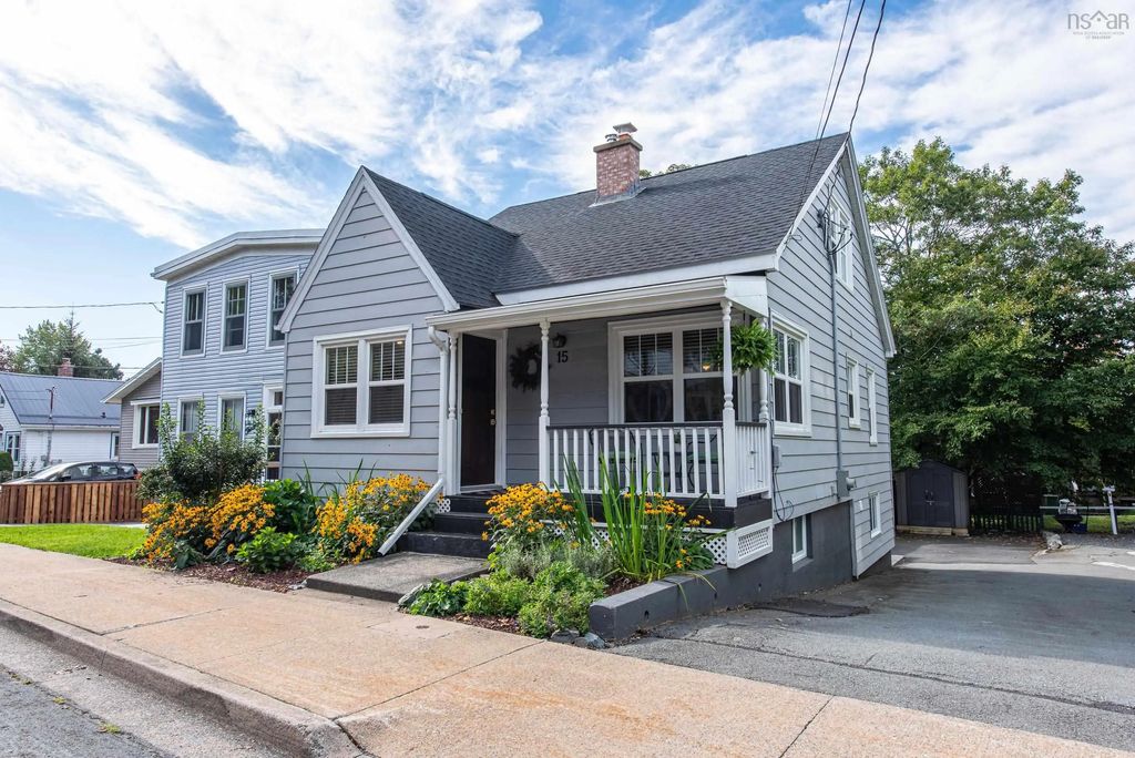 15 Hester Street, Dartmouth
