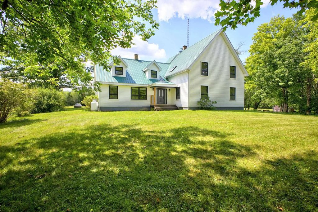 541 North Salem Road, North Salem