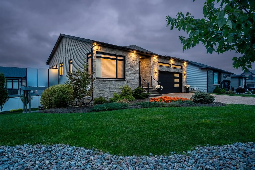 111 Theresa Mcneil Grove, Rockingham