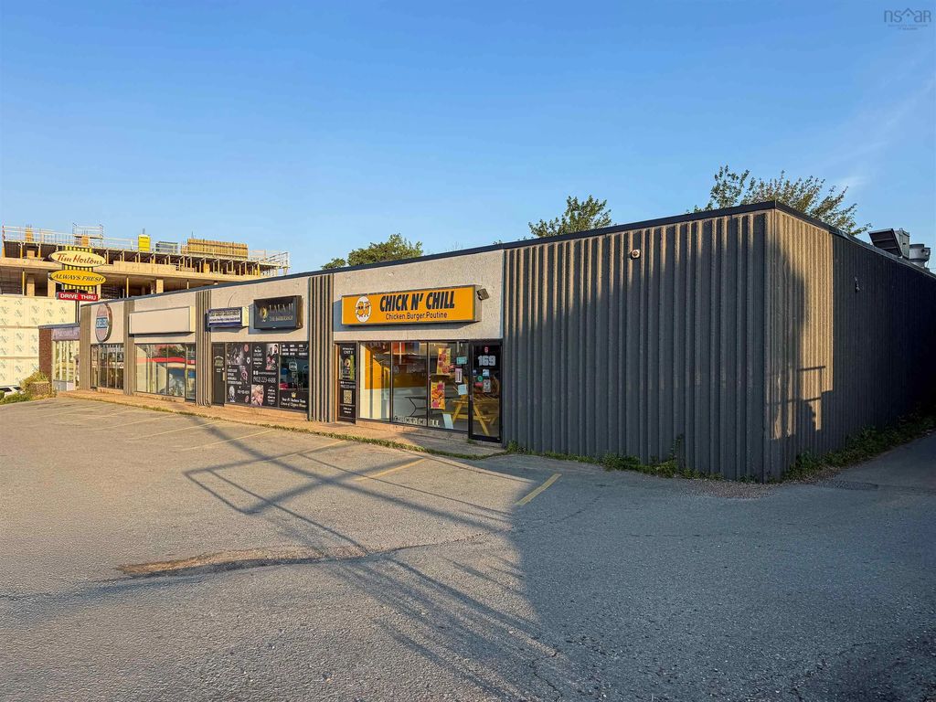 3 165 Main Street, Dartmouth