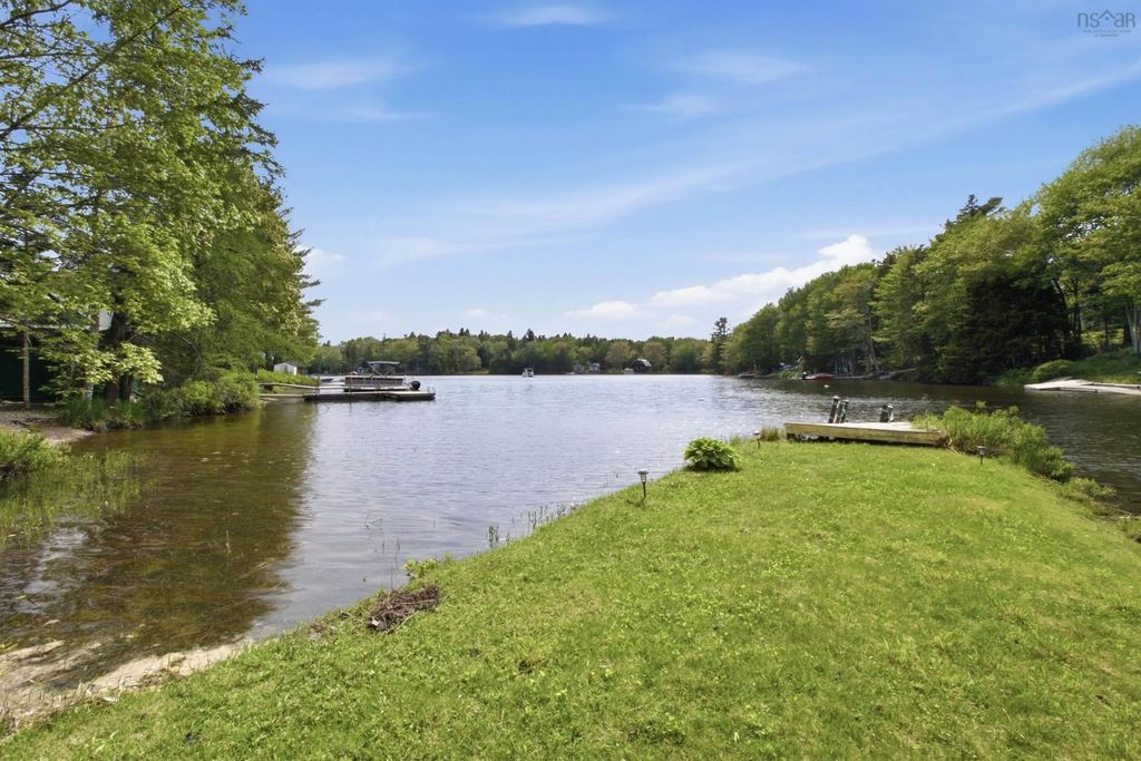 11 Cove Road, East Uniacke