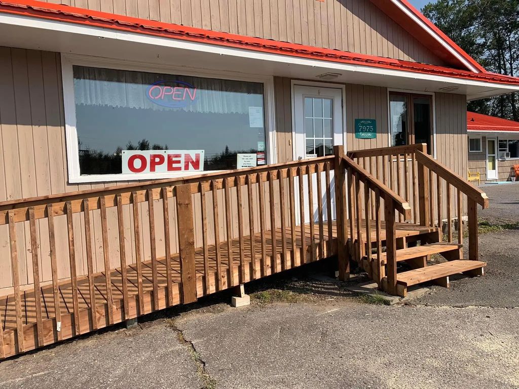 7975 Highway 7 Highway, Sherbrooke