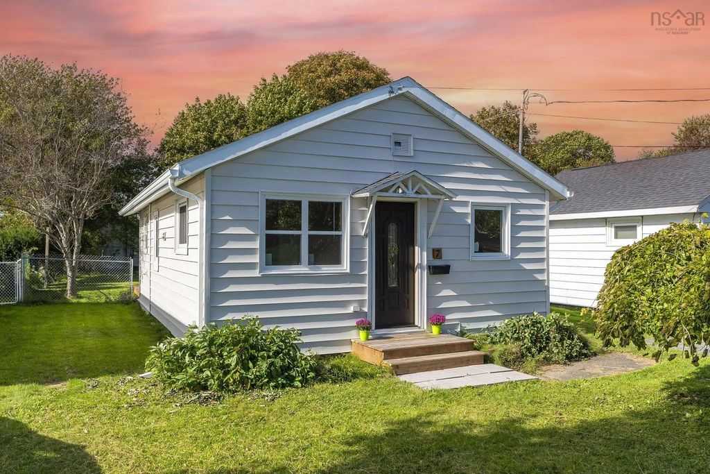 7 Osborne Avenue, Dartmouth