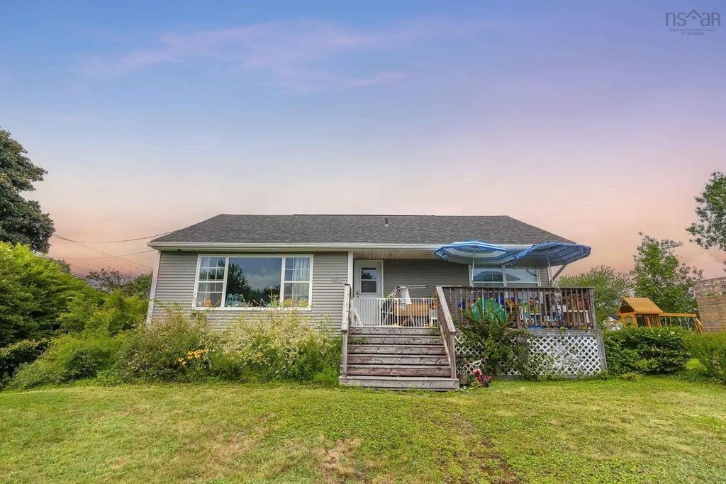 201 Melrose Avenue, Halifax