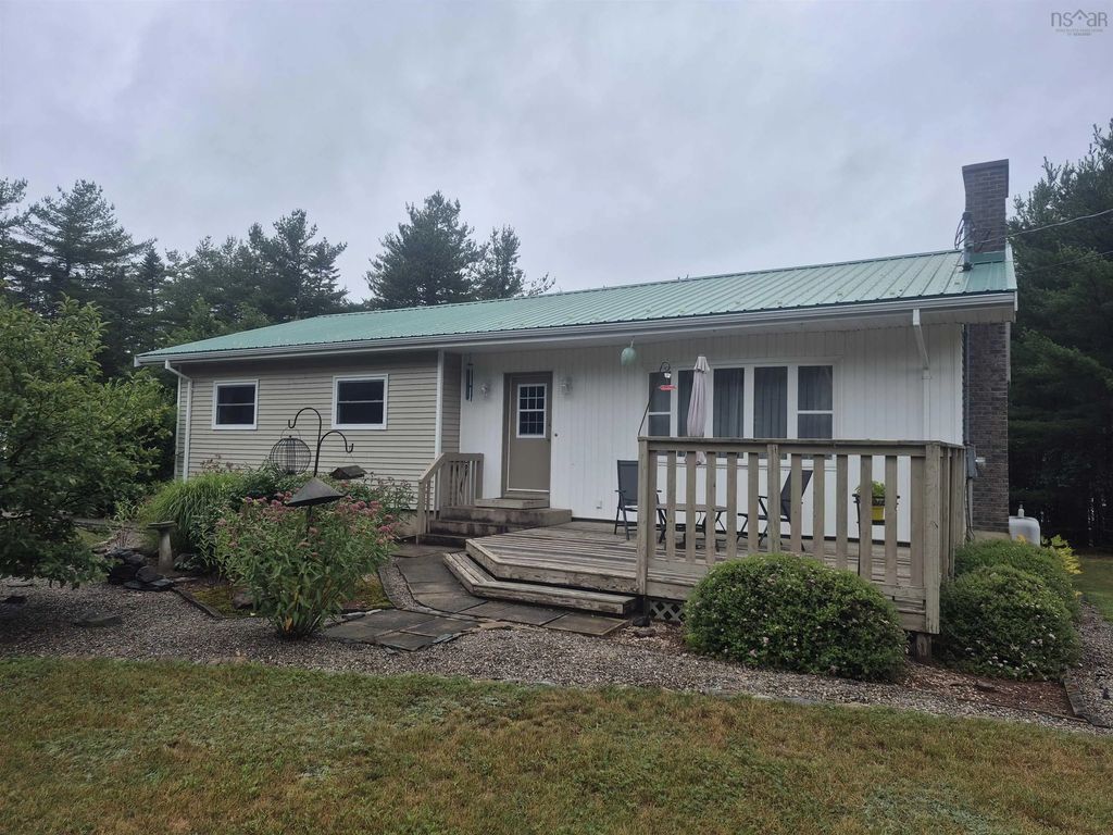 18 Maple Court, Martins River