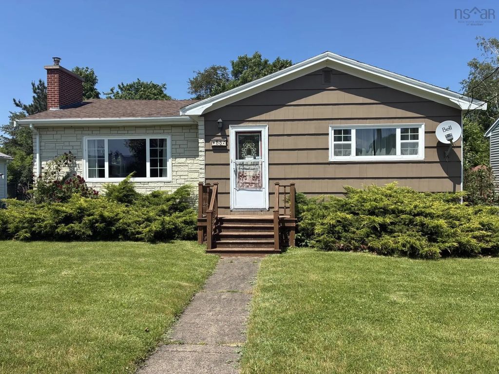 55 Churchill Street, Truro