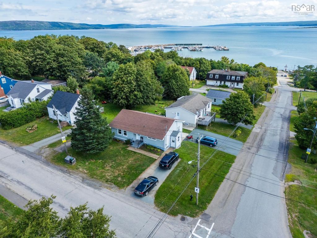 126 King Street, Digby