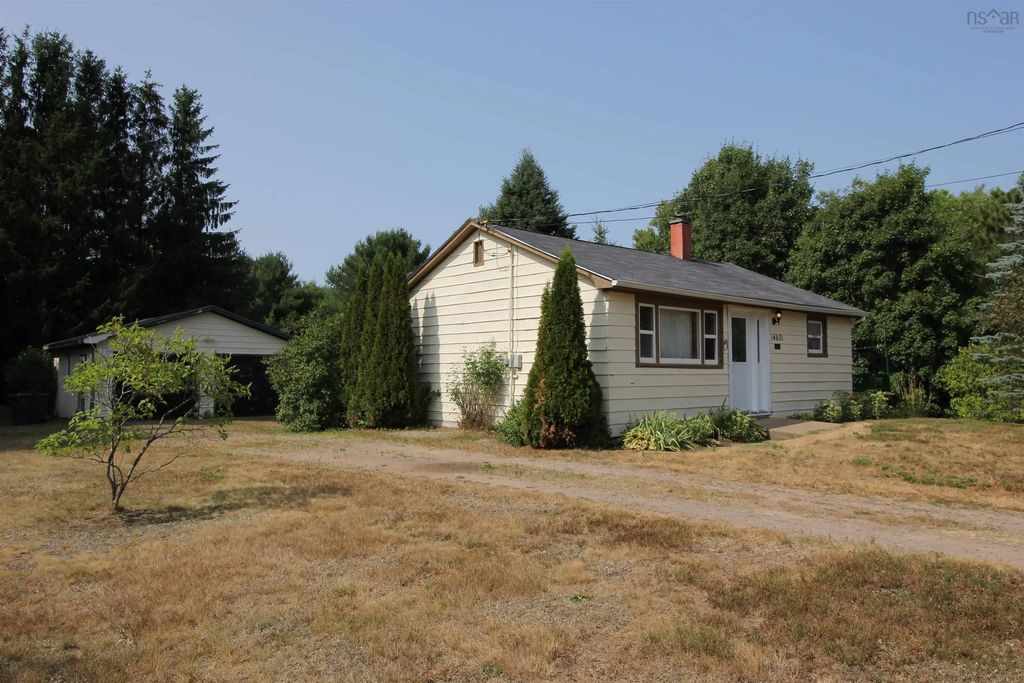 14621 Highway 1, Wilmot