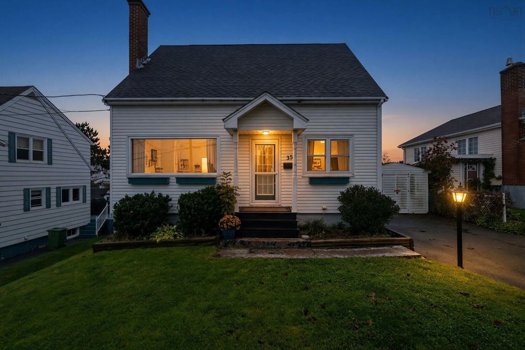 35 Arvida Avenue, Halifax