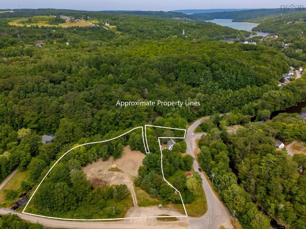 1438 River Road, Bear River