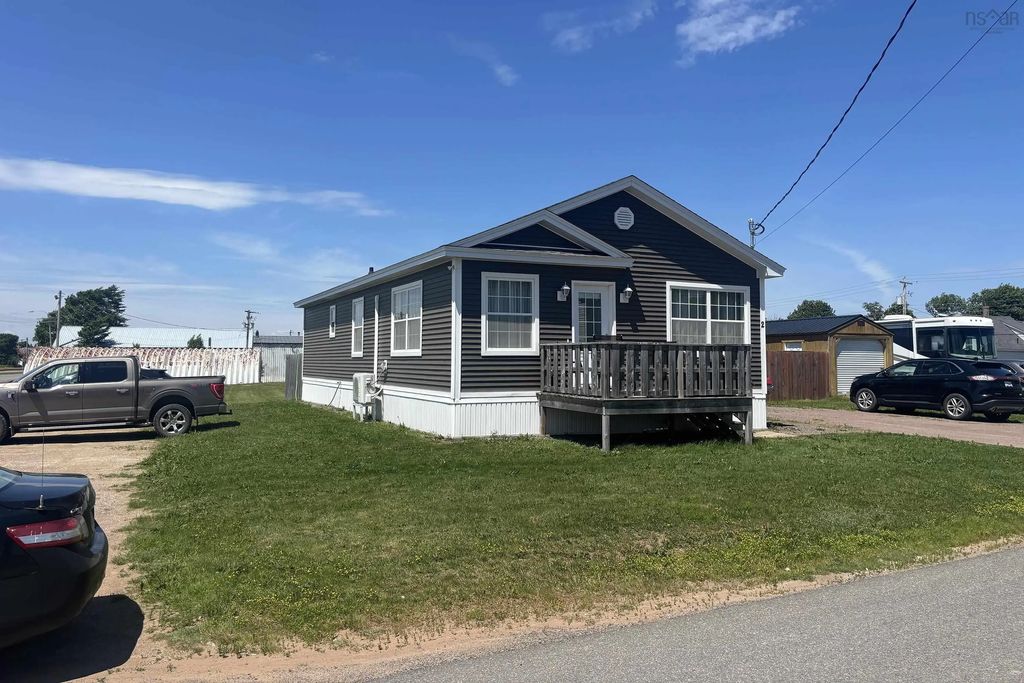 2 Abbott Street, Amherst