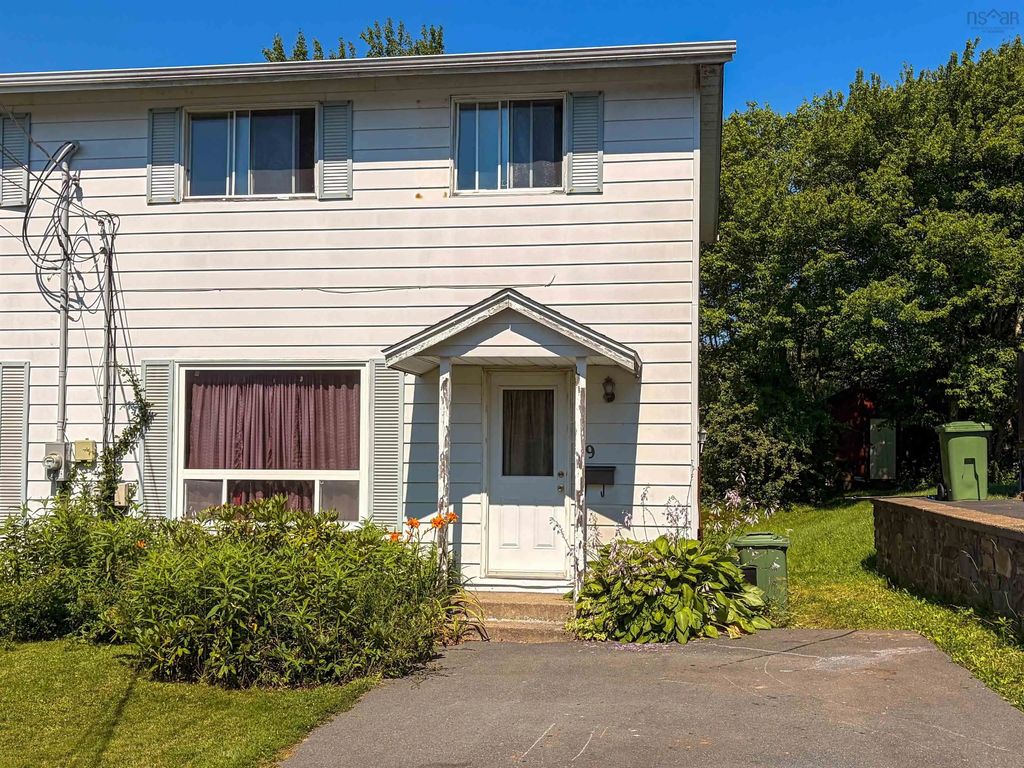 19 Brompton Road, Dartmouth