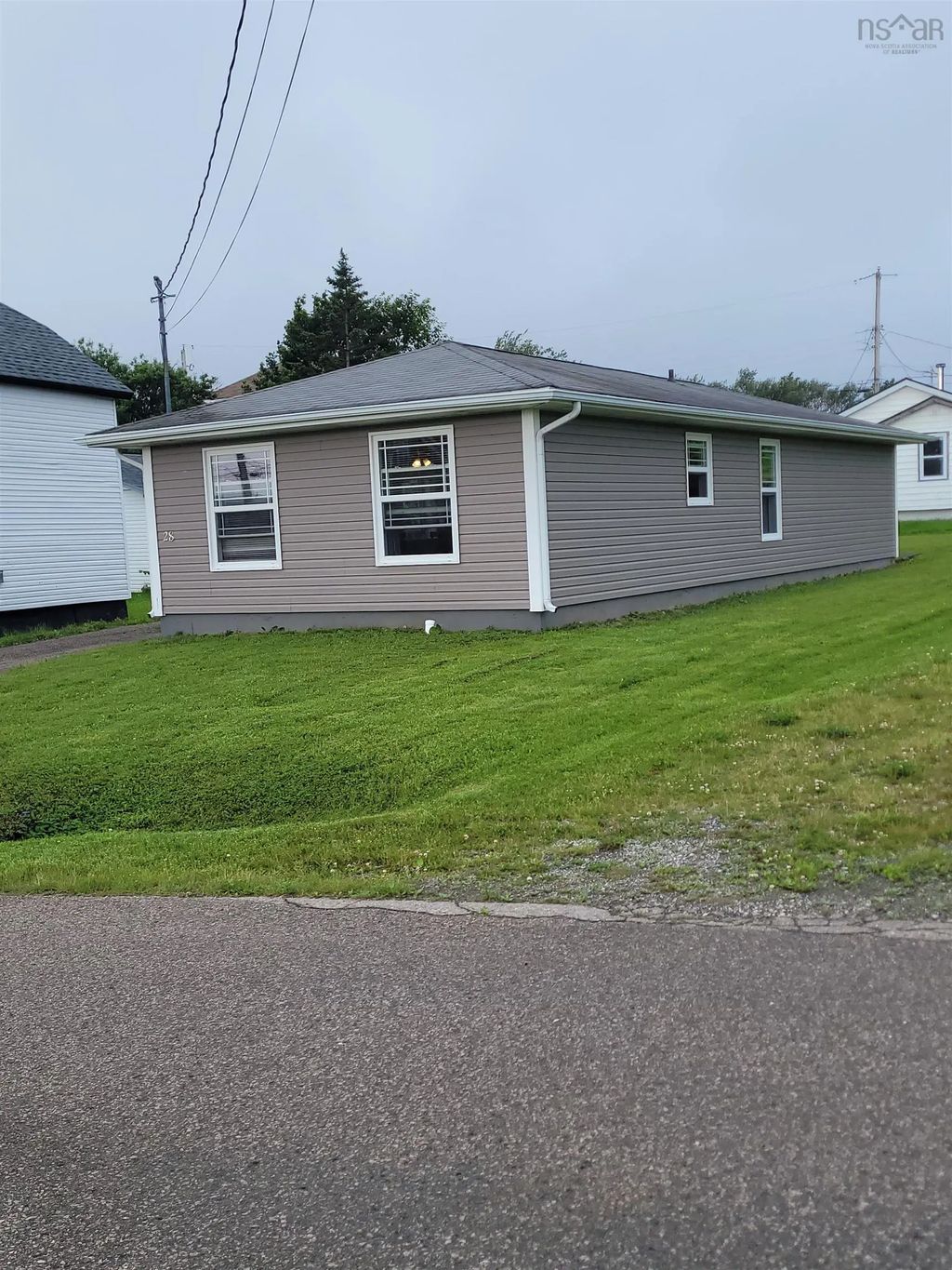 28 Pleasant Street, Glace Bay