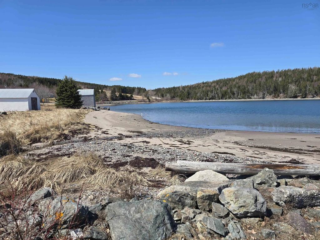 9273 Highway 16, Cooks Cove