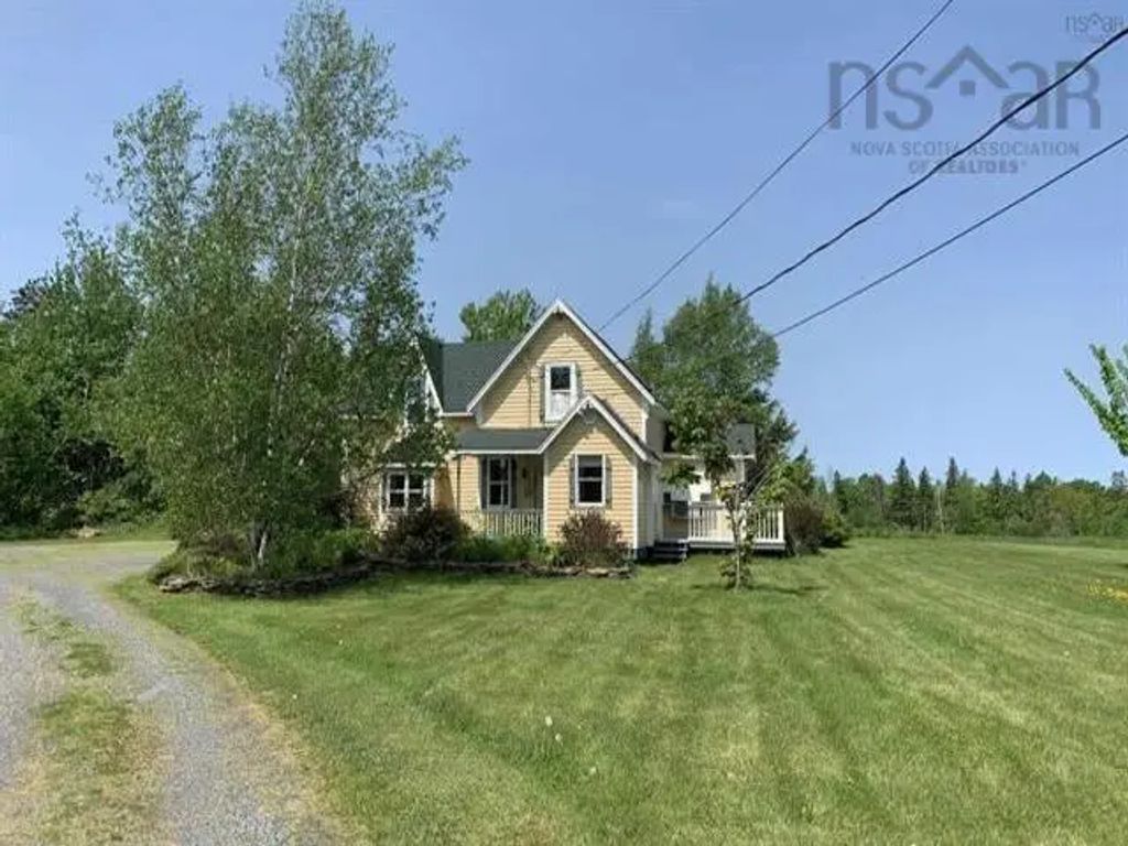 3261 Highway 246, Tatamagouche