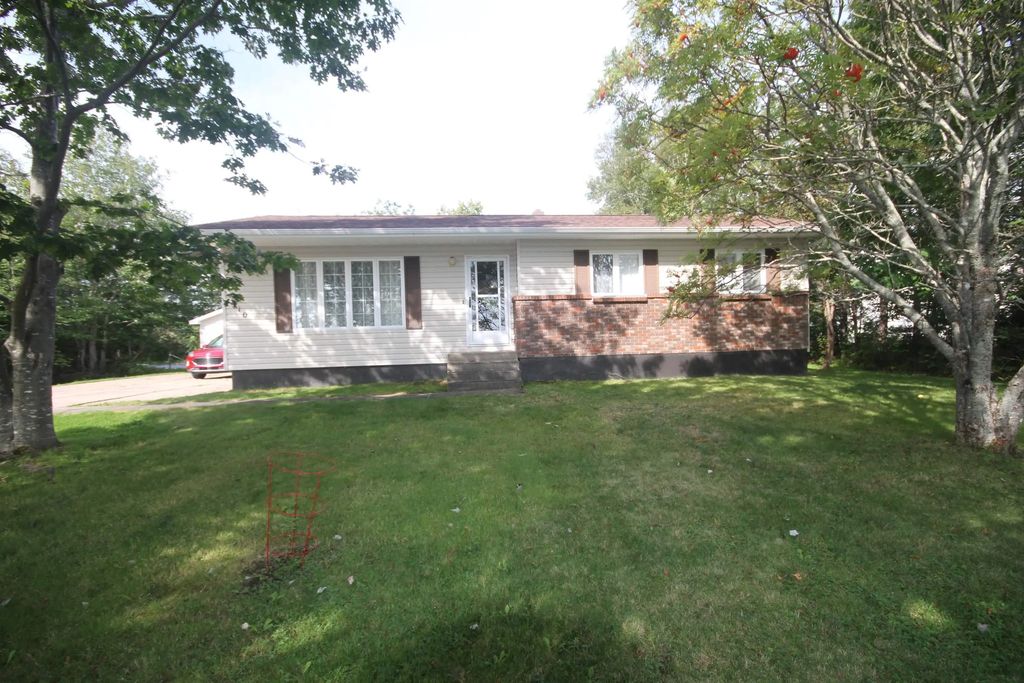 910 Highway 320, Lennox Passage