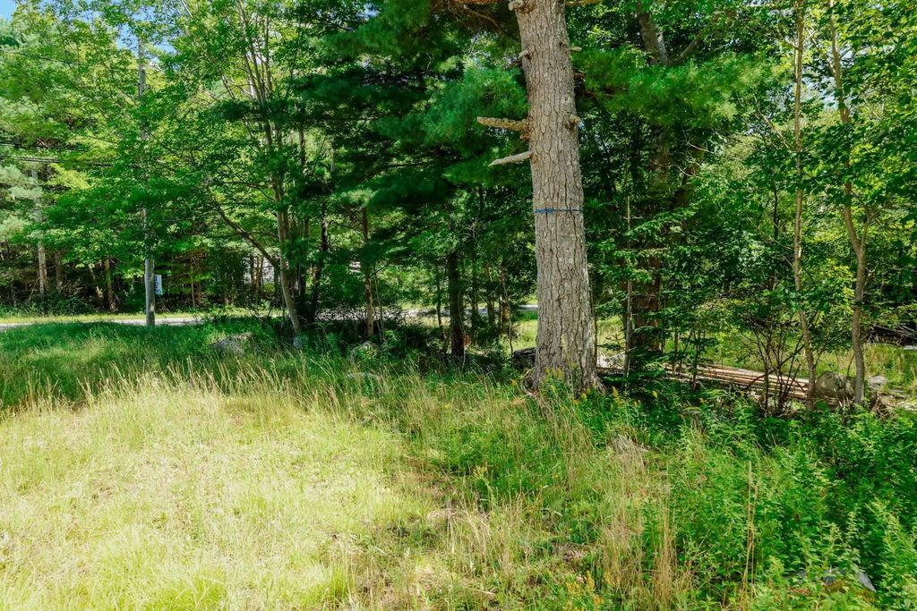 75 Annapolis Road, Shelburne
