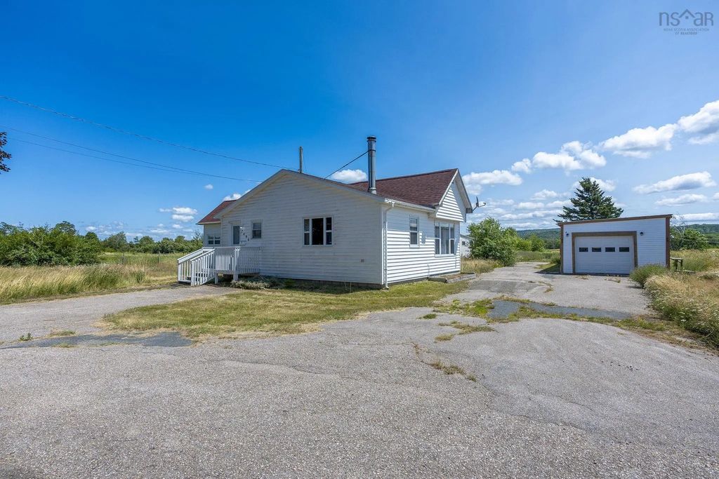 7496 1 Highway, Upper Granville