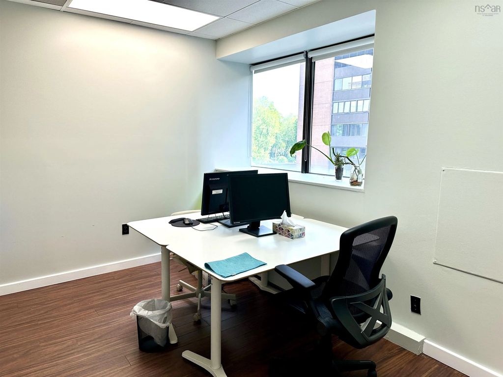 334 5991 Spring Garden Road, Halifax