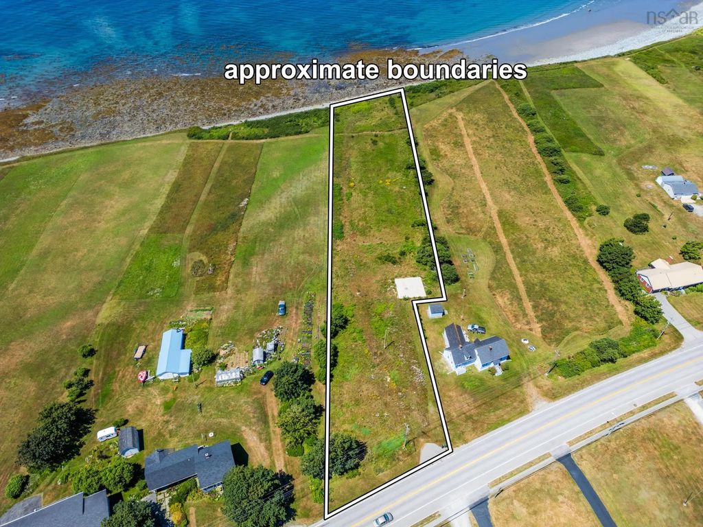 9717 Highway 1, Lower Saulnierville